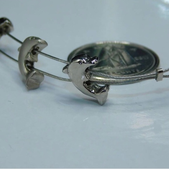 Double strand Dolphin Bracelet - Picture 3 of 4